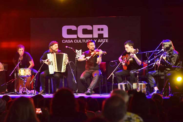 Tres noches de música y cultura despidieron el verano en la CCA de Malvinas Argentinas