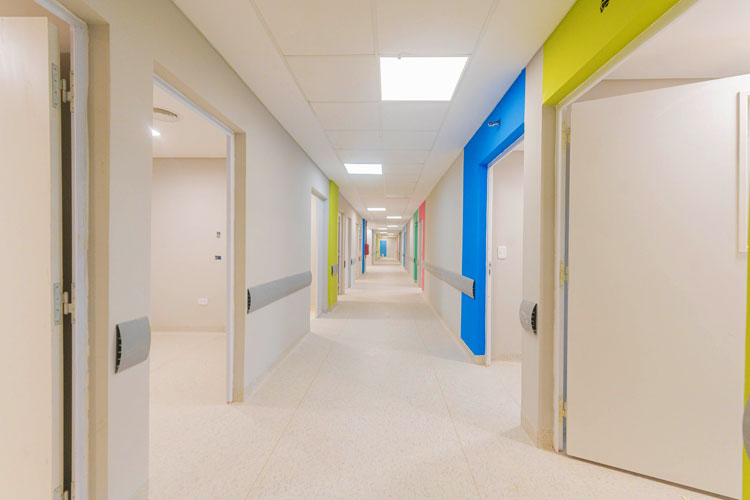 Juan Andreotti recorrió la nueva Internación Pediátrica en el Hospital Cordero de San Fernando Juan Andreotti recorrió la nueva Internación Pediátrica en el Hospital Cordero de San Fernando