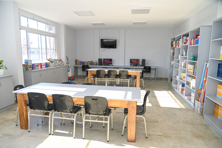 Julio Zamora inauguró el nuevo edificio de la EP N.° 25, EES N.° 14 y CEA N.° 711/01 en Tigre. Escuela, Aula Julio Zamora inauguró el nuevo edificio de la EP N.° 25, EES N.° 14 y CEA N.° 711/01 en Tigre. Escuela, Aula