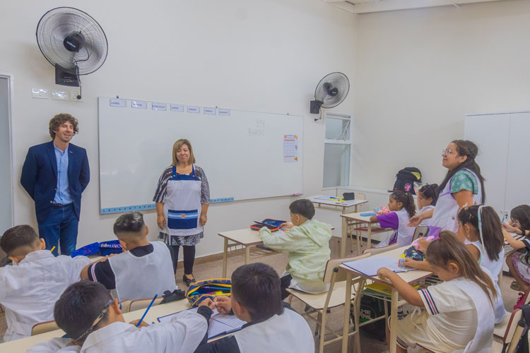 Juan Andreotti inauguró escuelas renovadas en San Fernando: obras en la Primaria 3, Secundaria 14 y EPA 708