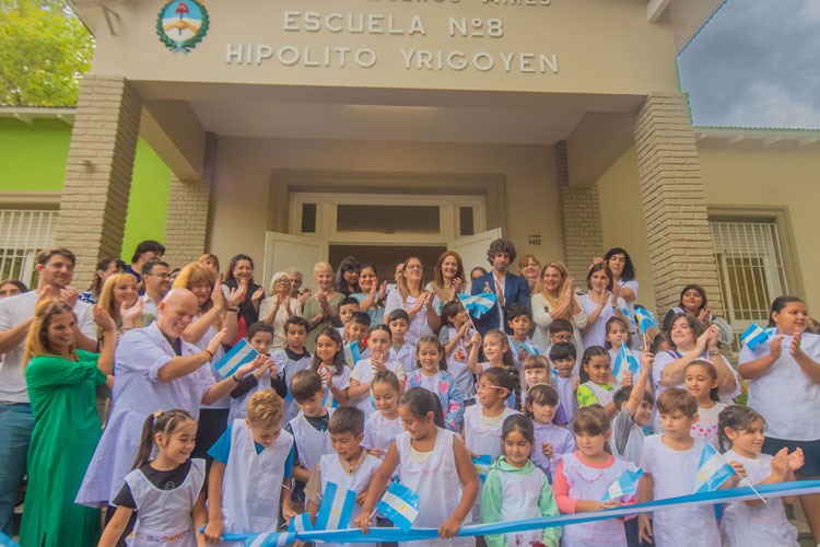 Juan Andreotti inauguró 7 escuelas renovadas en San Fernando tras una inversión municipal de $3.000 millones