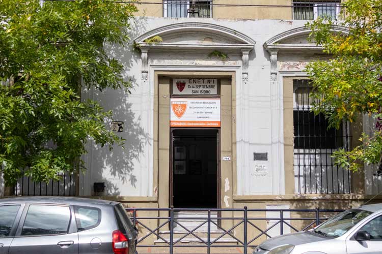 San Isidro: tras diez años del incendio, comienza la renovación de los talleres de la Escuela Técnica N°3
