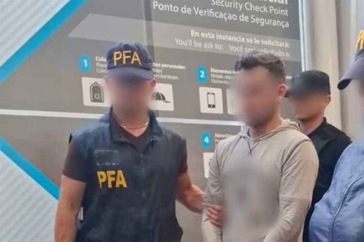 Intentaron robar viviendas en San Isidro, fueron detenidos y expulsados del país