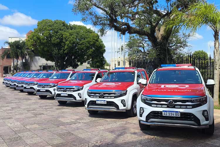 Julio Zamora encabezó la entrega de 25 vehículos para seguridad en Tigre