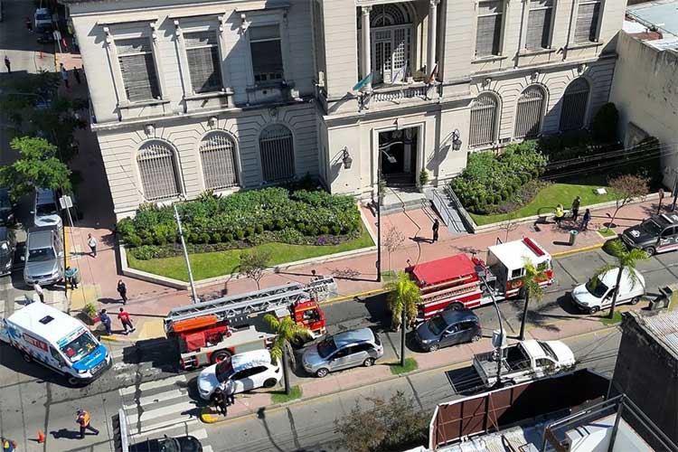 Simulacro de evacuación en Tigre: el Municipio capacitó a vecinos y empleados ante emergencias