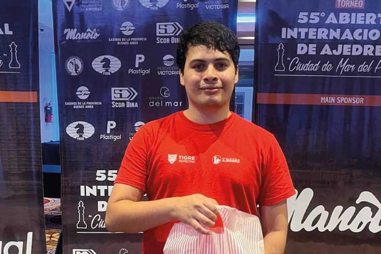 Un profesor de ajedrez de Tigre ganó un torneo internacional en Mar del Plata