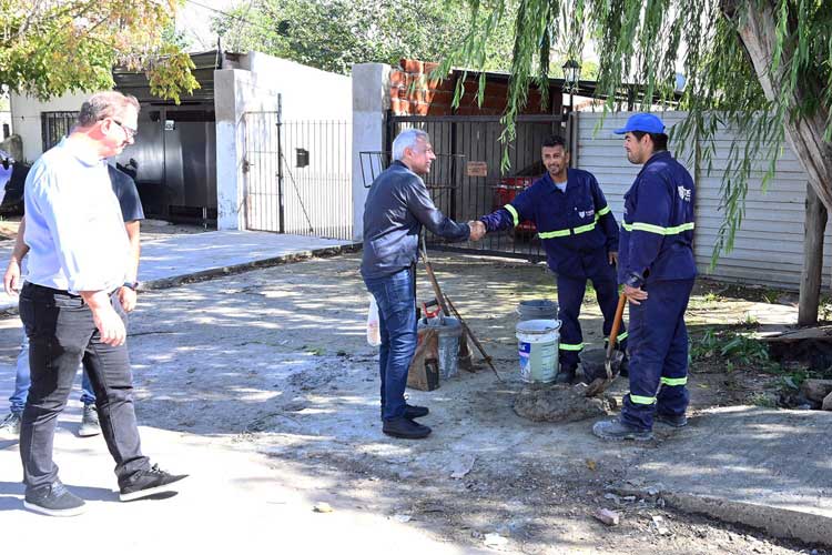 Julio Zamora anunció 50 mil metros de veredas vecinales en Tigre: avanza el Plan en General Pacheco