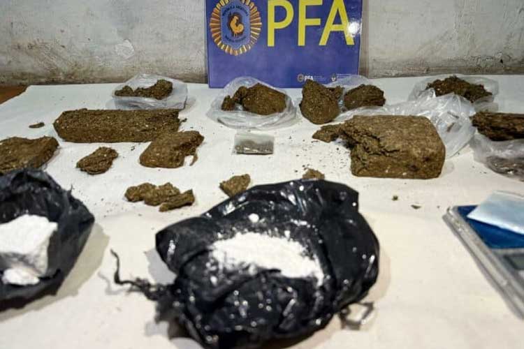 Desbaratan red de venta de drogas en el conurbano: 14 allanamientos en Vicente López, San Martín y Merlo