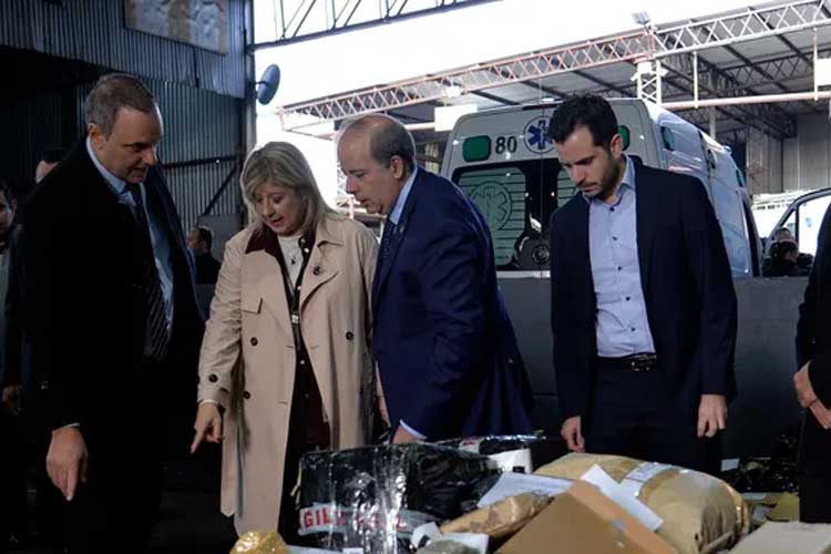 Adorni encabezó un operativo en El Talar donde destruyeron droga por $4.000 millones