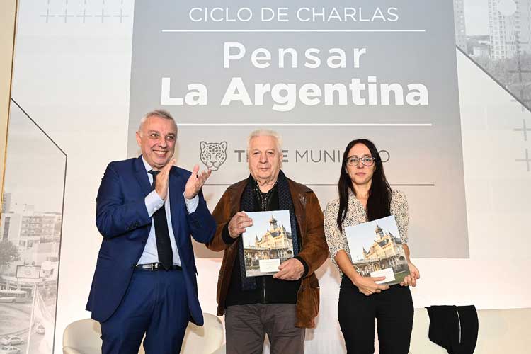 Julio Zamora encabezó en Tigre una charla por el Día del Trabajador junto a Julia Rosemberg y Oscar Cuartango