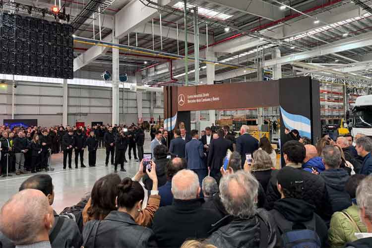 Mercedes-Benz invirtió USD 110 millones en Zárate y lanzó una fuerte apuesta industrial en Argentina