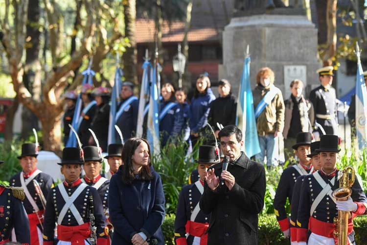 Vicente López celebró el Día del Himno Nacional en su 213° aniversario con un acto en Olivos