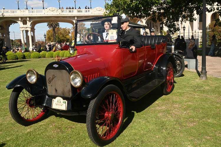 El Gran Premio Recoleta-Tigre celebró sus 120 años con una histórica caravana de autos antiguos hasta el MAT El Gran Premio Recoleta-Tigre celebró sus 120 años con una histórica caravana de autos antiguos hasta el MAT