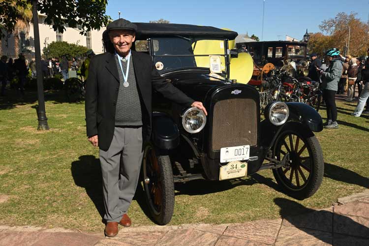 El Gran Premio Recoleta-Tigre celebró sus 120 años con una histórica caravana de autos antiguos hasta el MAT El Gran Premio Recoleta-Tigre celebró sus 120 años con una histórica caravana de autos antiguos hasta el MAT