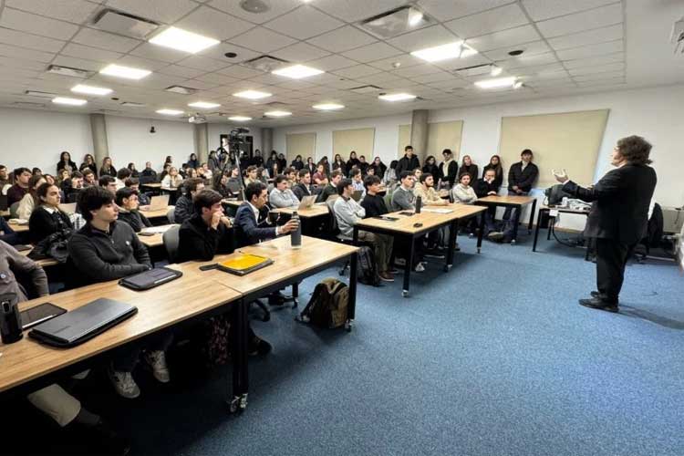 Docentes de San Andrés firmaron un duro pronunciamiento por fondos educativos tras el paso de Milei por el campus de San Fernando