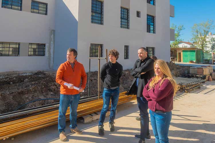 San Fernando garantiza la finalización de 92 casas para familias locales San Fernando garantiza la finalización de 92 casas para familias locales