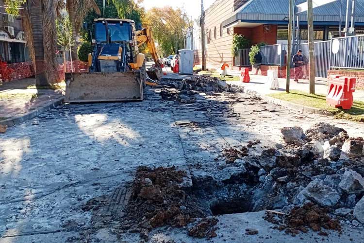 San Isidro intensifica su plan de bacheo y pavimentación en todo el distrito
