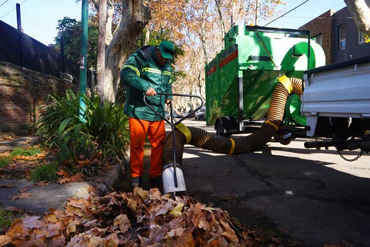 Vicente López intensifica el “Plan de Otoño” para limpieza de calles y sumideros