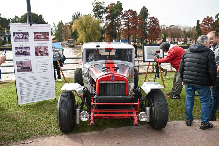 Tigre realizó un homenaje al histórico piloto y preparador Eduardo “Cacho” Matías Tigre realizó un homenaje al histórico piloto y preparador Eduardo “Cacho” Matías