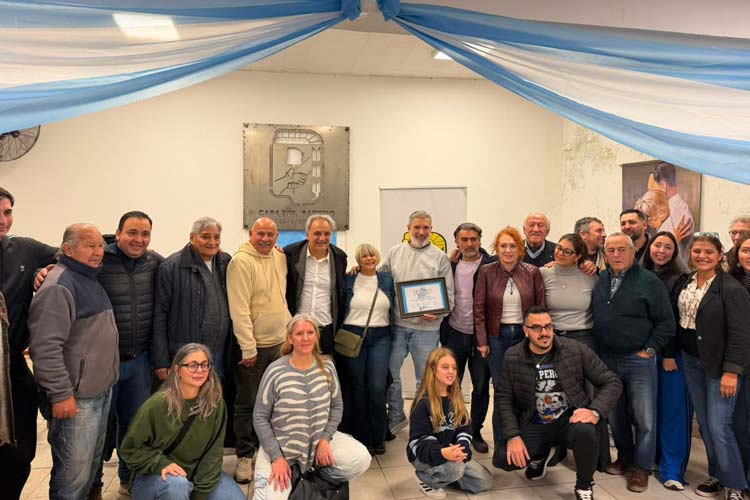 El PJ de Tigre inauguró un espacio de formación política con una charla de Pablo Duggan sobre comunicación