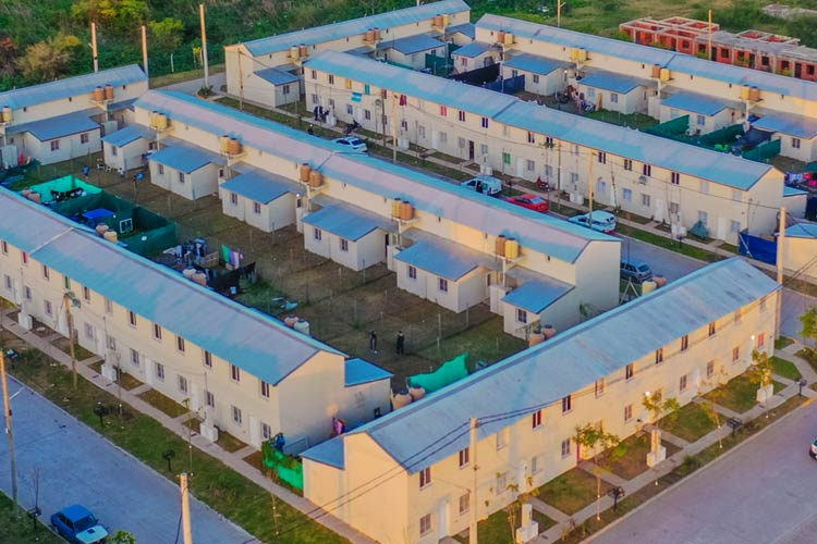 Juan Andreotti entregó 21 viviendas en Virreyes Oeste y cerró un barrio de 81 casas del plan Reconstruir Juan Andreotti entregó 21 viviendas en Virreyes Oeste y cerró un barrio de 81 casas del plan Reconstruir