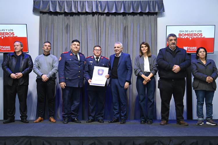 Tigre reconoció a bomberos voluntarios en el Día Nacional y reforzó el apoyo a los cuarteles del distrito