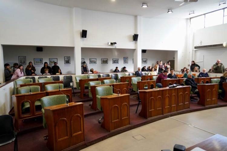 El HCD de San Isidro suspendió la sesión por falta de quórum durante el tratamiento de un proyecto de endeudamiento