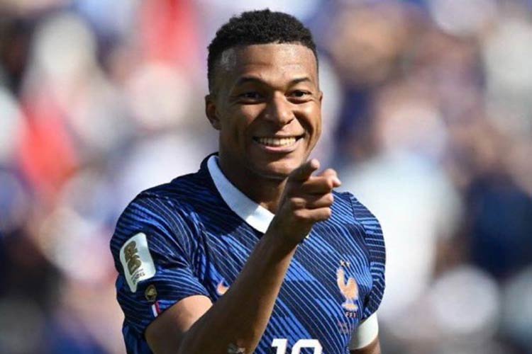 La furiosa reacción de Mbappé tras el pase de Francia: durísimas frases contra Paraguay