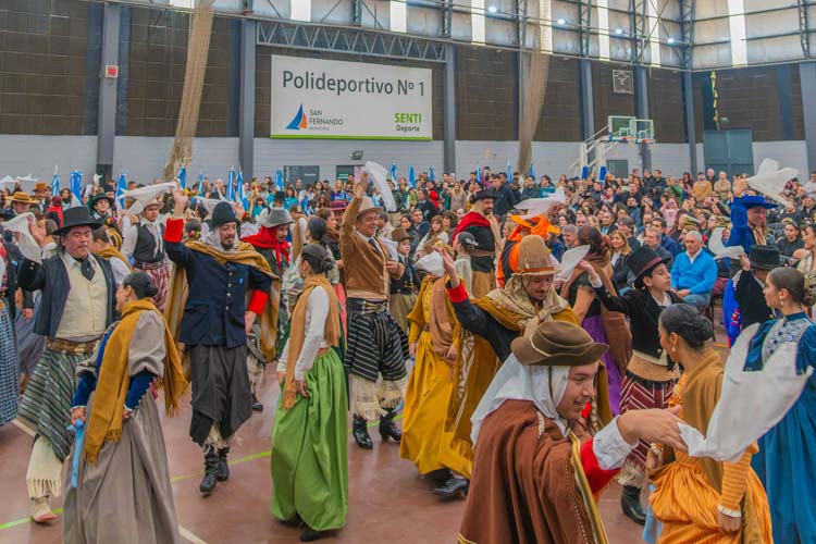 San Fernando conmemoró el Día de la Independencia con un acto cívico y espectáculos culturales San Fernando conmemoró el Día de la Independencia con un acto cívico y espectáculos culturales