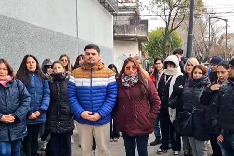 Conflicto en la textil Khamsin en Vicente López: trabajadores denuncian que les impidieron ingresar a la planta