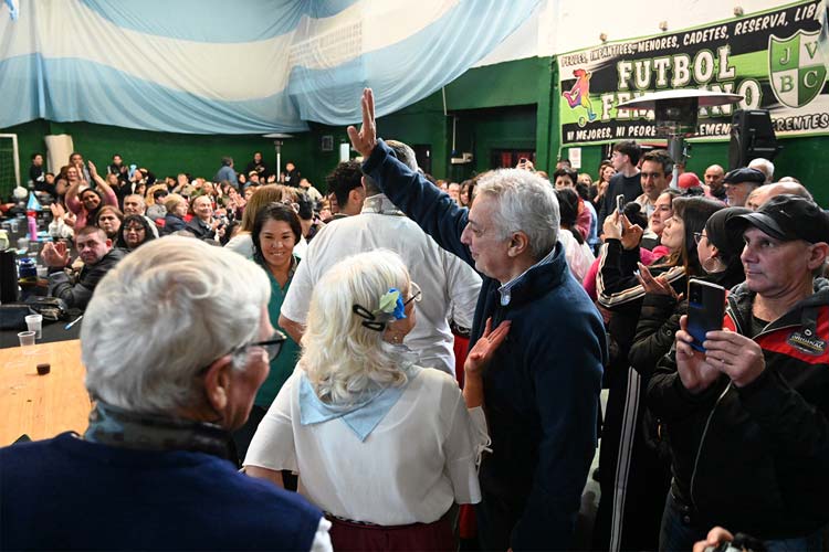 Tigre: más de 400 vecinos celebraron el Día de la Independencia en Troncos del Talar junto a Julio Zamora