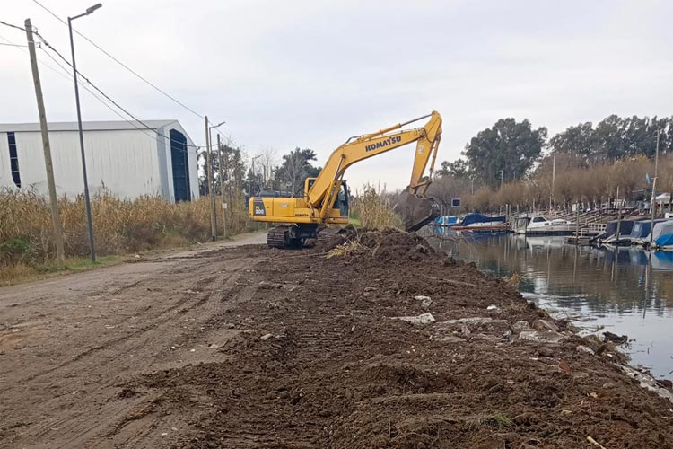 Tigre avanza con trabajos que buscan reforzar la protección hidráulica de Dique Luján y Villa La Ñata