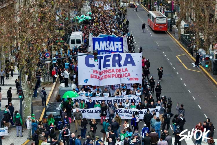 Paro docente: CTERA habló de una adhesión masiva y el Gobierno dio una versión diferente