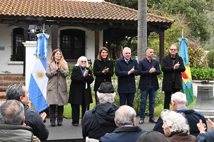 Tigre recordó el desembarco de Santiago de Liniers con un acto oficial encabezado por Julio Zamora Tigre recordó el desembarco de Santiago de Liniers con un acto oficial encabezado por Julio Zamora
