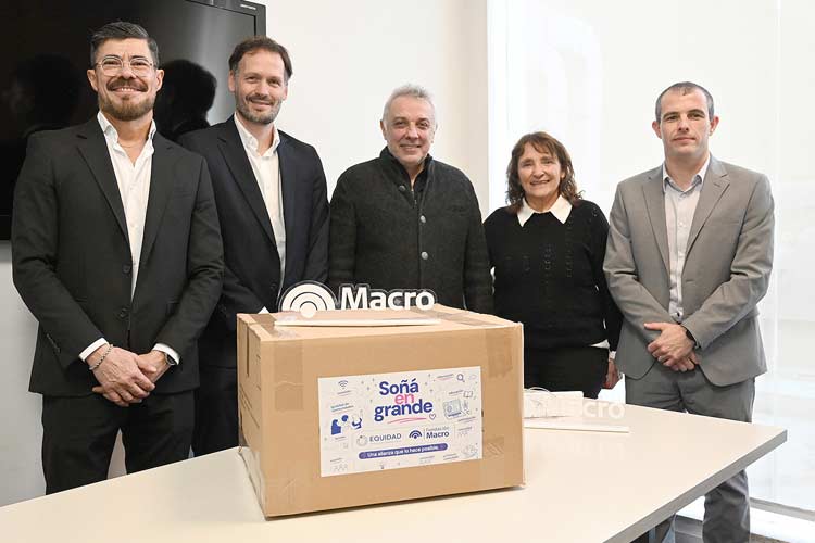 Tigre recibió computadoras del Banco Macro para distribuir en instituciones del distrito