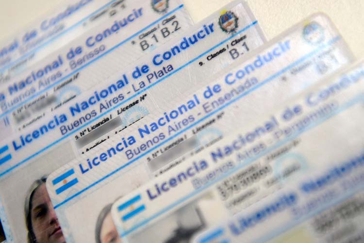 La Provincia extendió por 120 días las licencias de conducir profesionales