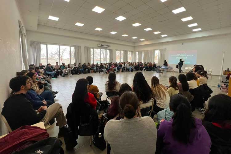 Provincia amplía la capacitación obligatoria para prevenir violencias contra niñas, niños y adolescentes