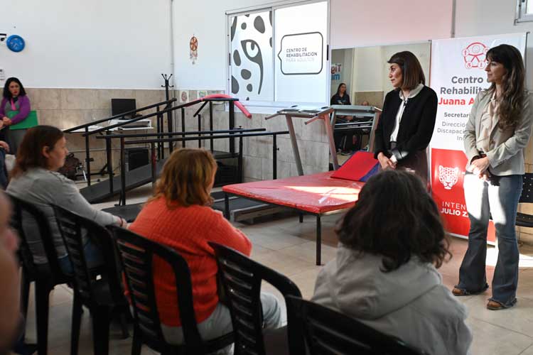 Tigre reforzó la asistencia en discapacidad con la entrega de elementos ortopédicos