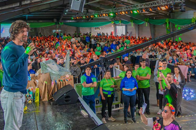 San Fernando reunió a más de 3.000 adultos mayores por el Día del Jubilado