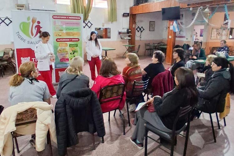 Adultos mayores de Tigre participaron de talleres de alimentación saludable en El Talar y Don Torcuato