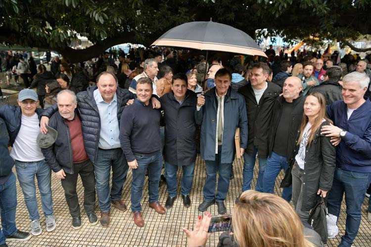 Marinucci participó de la marcha universitaria y cuestionó la política del Gobierno nacional