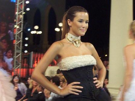 Luli Fernandez una de las figuras del desfile